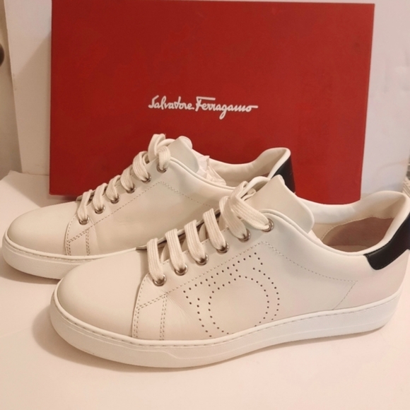 Salvatore FerragamoPierre Leather Sneakers - Picture 2 of 10